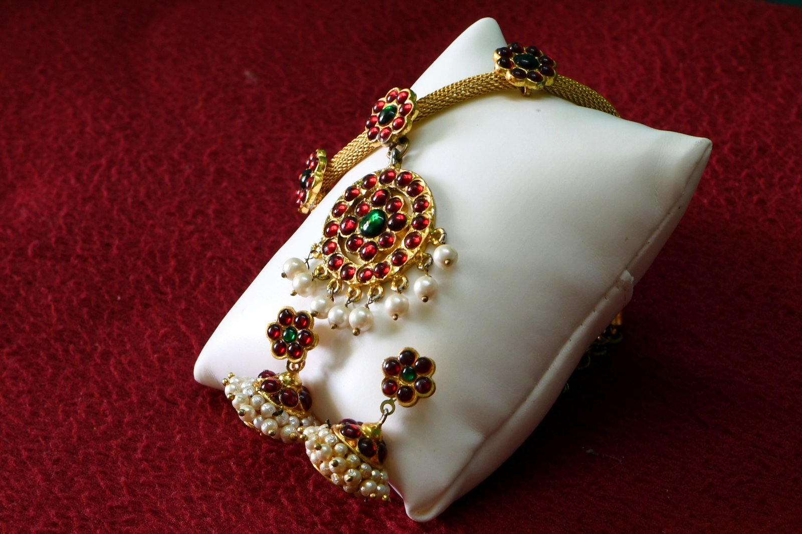 bellaas ornaments